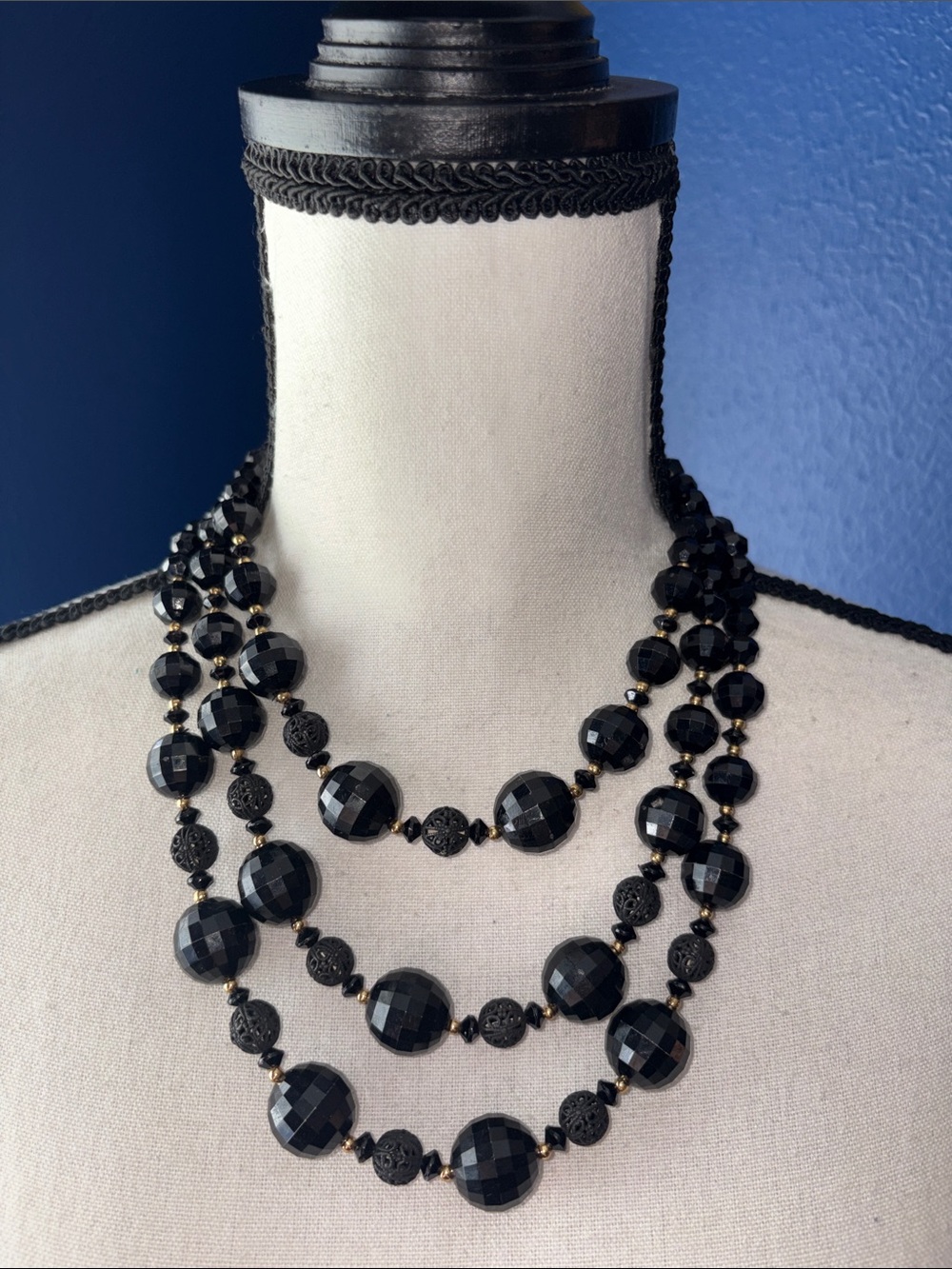 Vintage Late 70s–Early 80s Triple‑Strand Necklace • 11" / 12" / 14" • Retro Laye